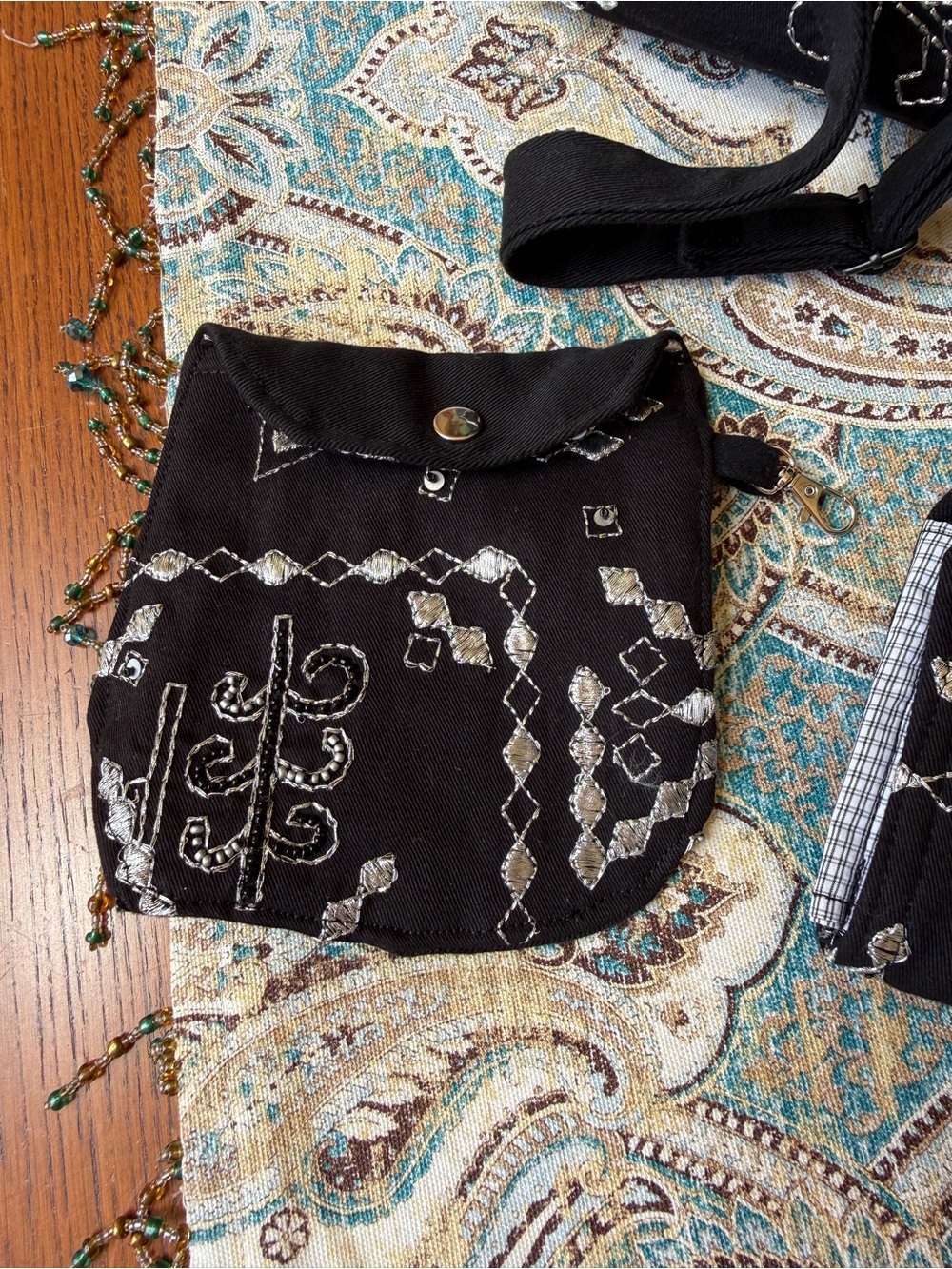 Crossbody Bag Wallet & Makeup Bag 3 Pc Set Handmade Black Silver Embroidered - Picture 3 of 12